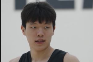 开拓者官推晒杨瀚森此前试训视频：欢迎来到波特兰?❤️